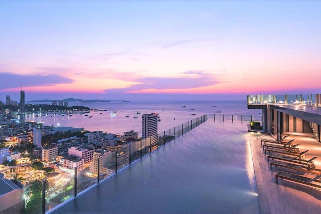 Central Pattaya - Sea View Large Balcony Condo With Infinity Pool Exterior photo