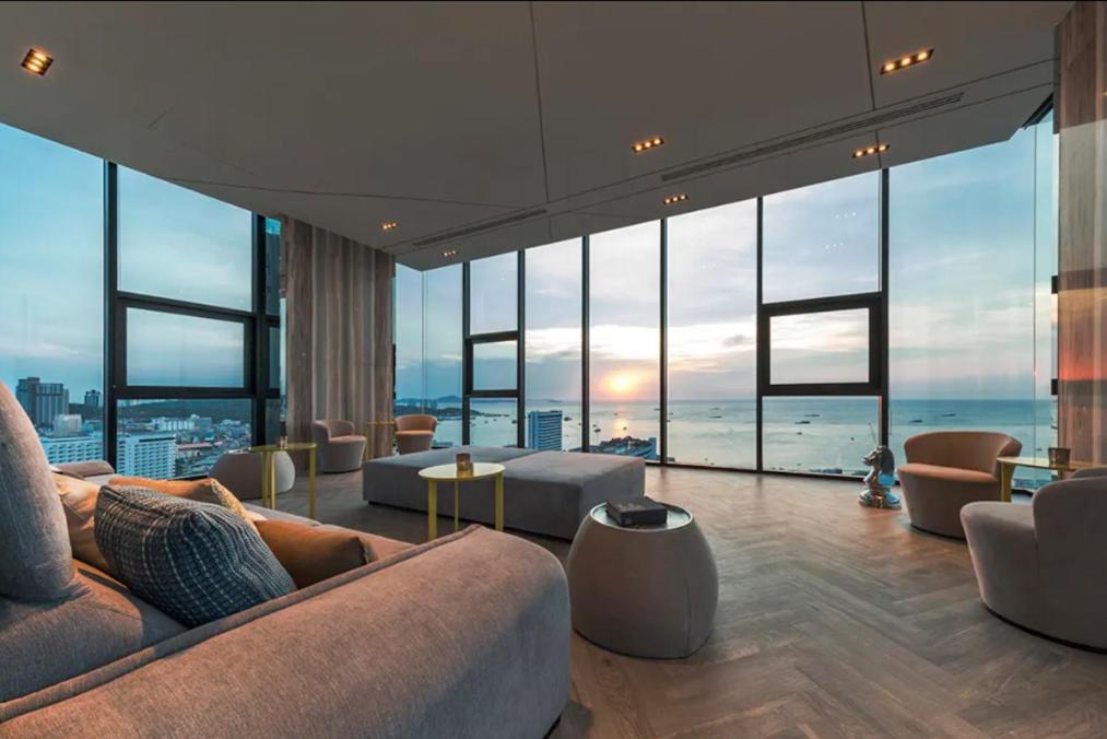 Central Pattaya - Sea View Large Balcony Condo With Infinity Pool Exterior photo