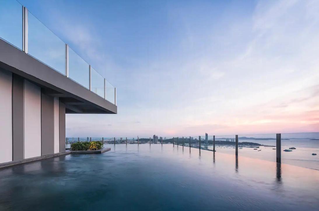 Central Pattaya - Sea View Large Balcony Condo With Infinity Pool Exterior photo