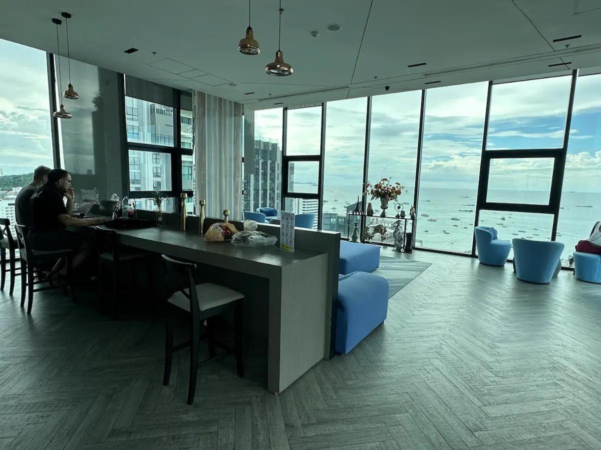 Central Pattaya - Sea View Large Balcony Condo With Infinity Pool Exterior photo