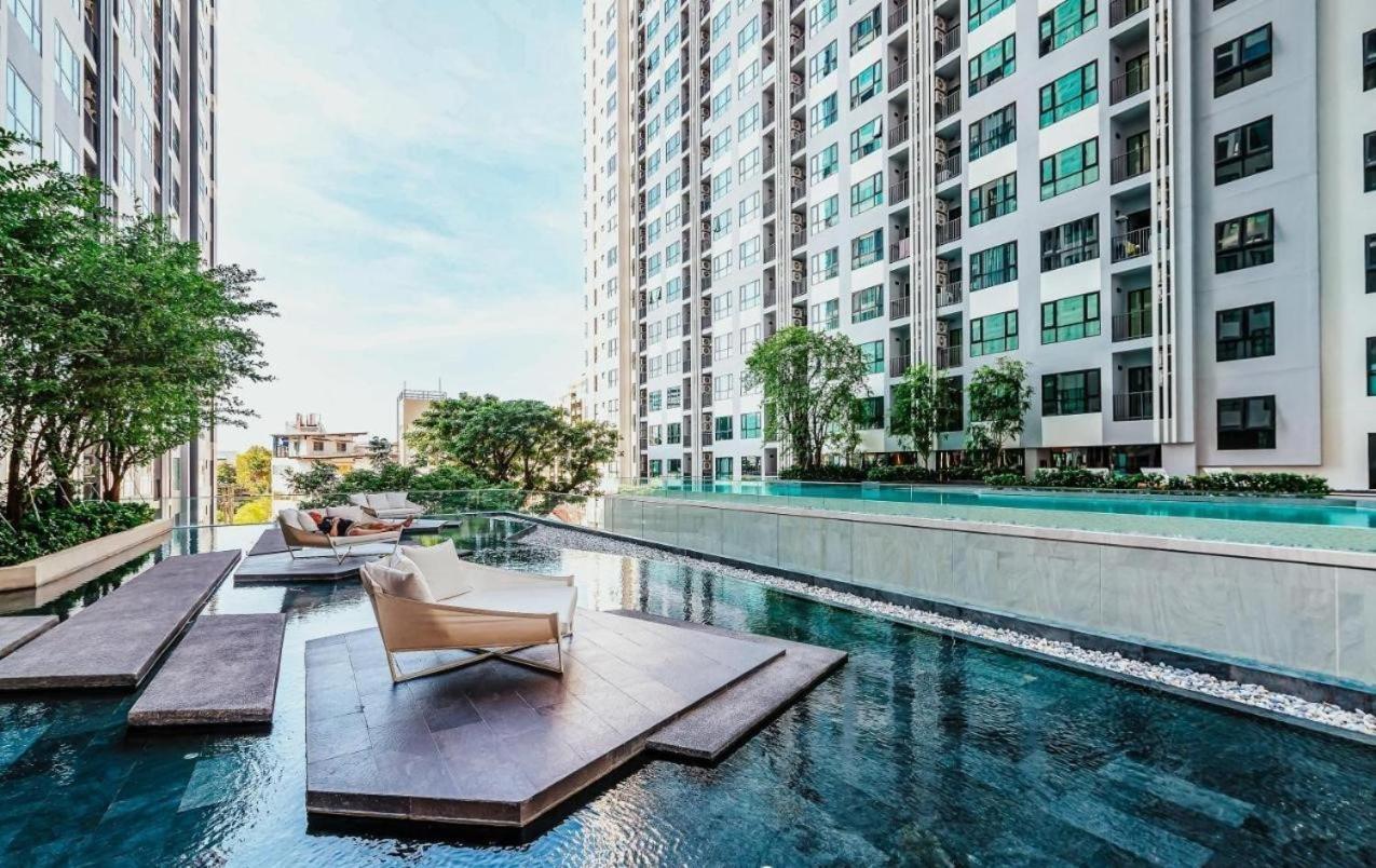 Central Pattaya - Sea View Large Balcony Condo With Infinity Pool Exterior photo