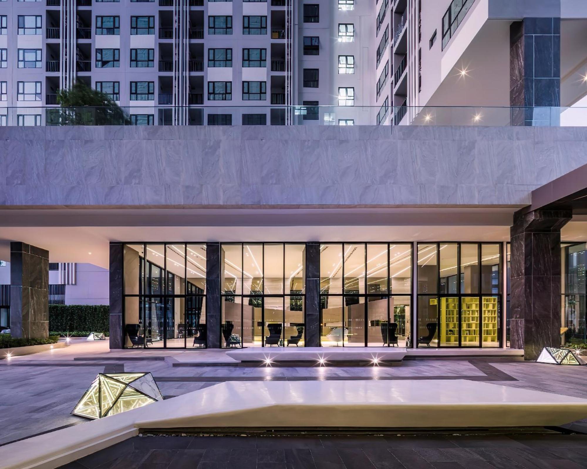 Central Pattaya - Sea View Large Balcony Condo With Infinity Pool Exterior photo