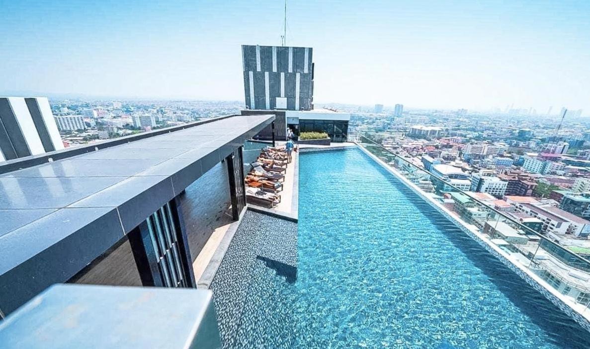 Central Pattaya - Sea View Large Balcony Condo With Infinity Pool Exterior photo