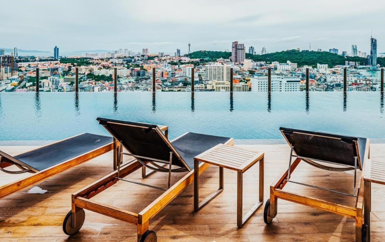 Central Pattaya - Sea View Large Balcony Condo With Infinity Pool Exterior photo